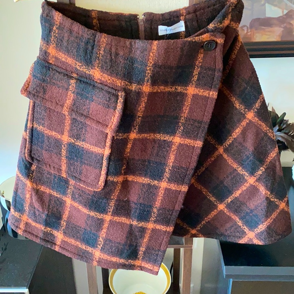 Brown wool skirt